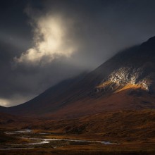 The Annunciation by Damian Shields